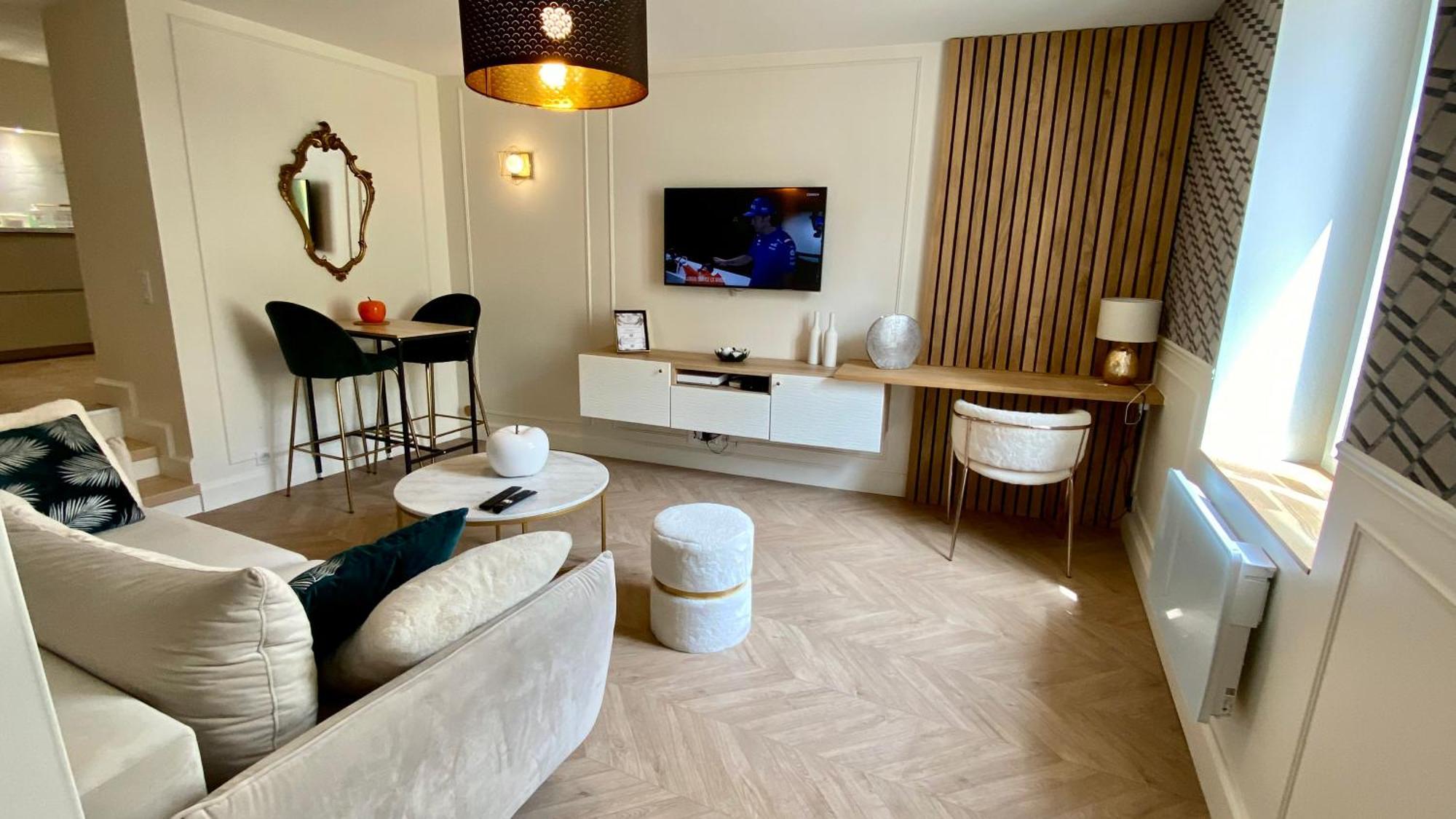 Superbe Appartement Terrasse Et Parking Gratuit Auxerre Esterno foto