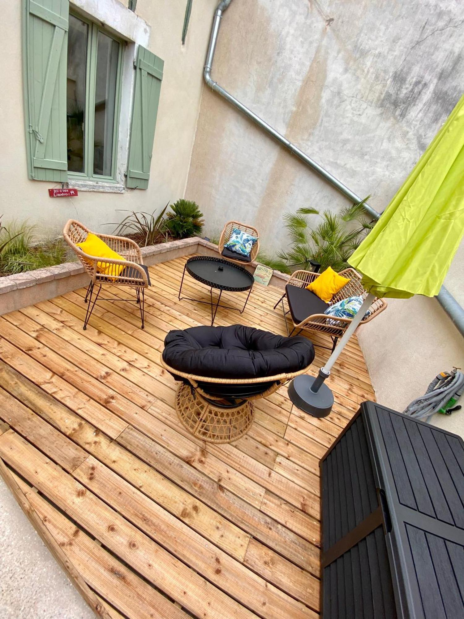 Superbe Appartement Terrasse Et Parking Gratuit Auxerre Esterno foto